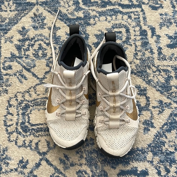 Nike metcon free 3 light orewood brown - Picture 2 of 7